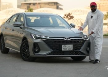 تست و بررسی فونیکس آریزو 8